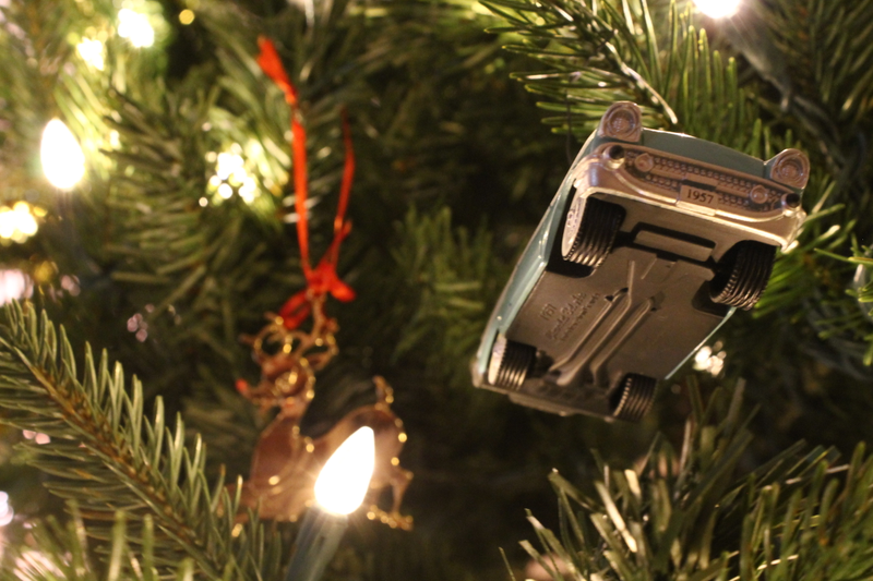 Illustration for article titled Your Awesome Christmas Ornaments